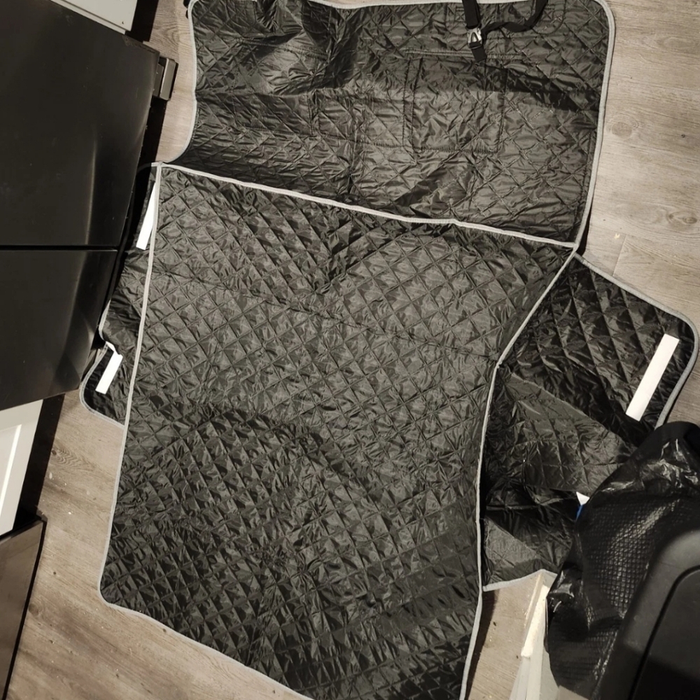 1pc Black Car Trunk Mat With Raised Edges For Anti-Slippery And Waterproof...